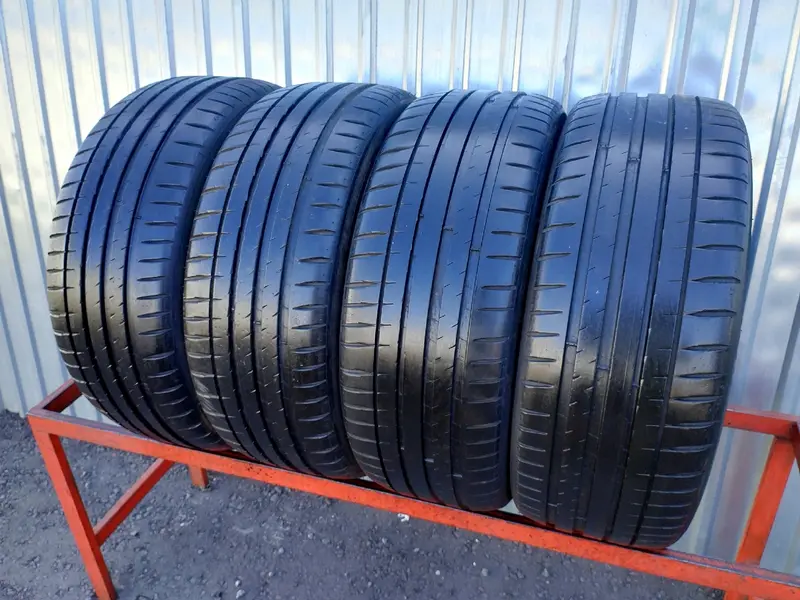 Комплект б/у шин 225/45 R18 Michelin Pilot Sport 4