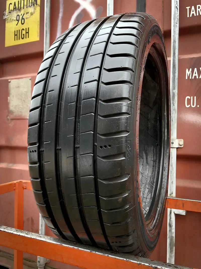 Б/у шина 225/45 R18 Michelin Pilot Sport 5, фото 1