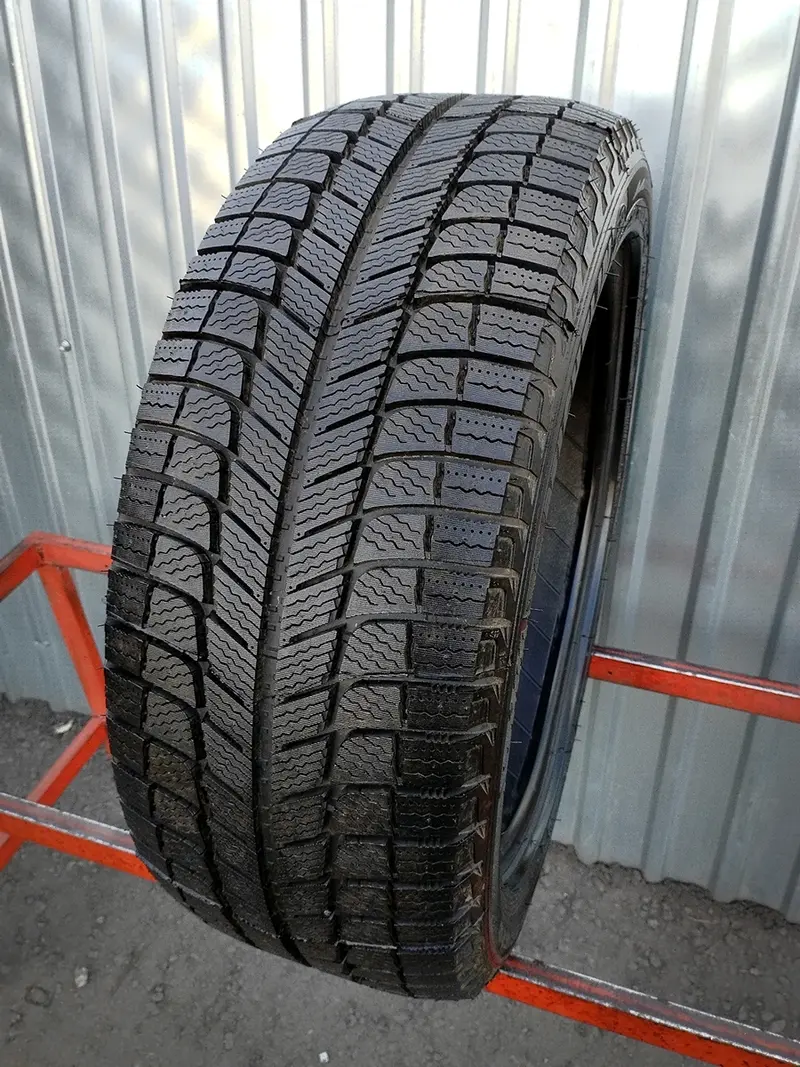 Б/у шина 225/45 R18 Michelin X-Ice 3