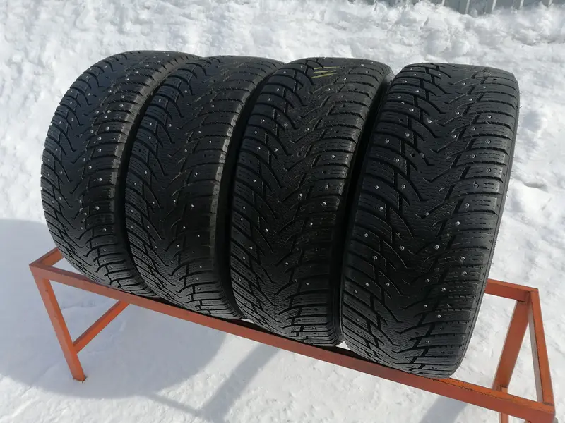 Комплект б/у шин 225/45 R18 Nankang SW-8 Ice Activa