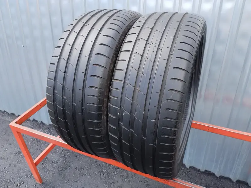Пара б/у шин 225/45 R18 Nokian Powerproof
