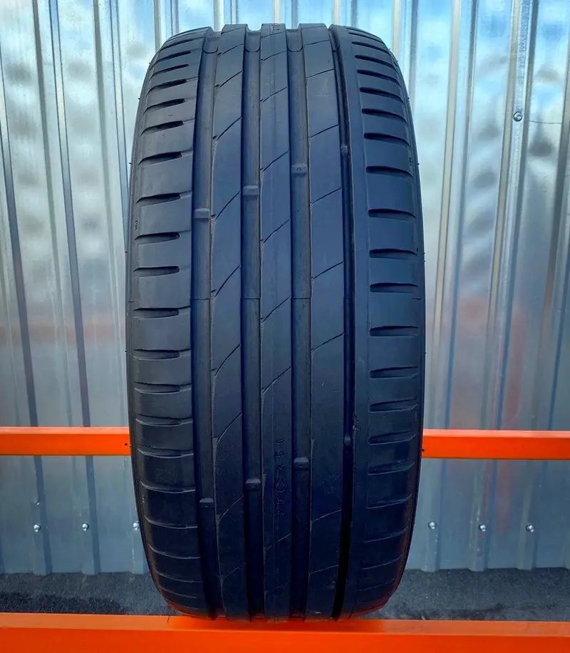 Б/у шина 225/45 R18 Nokian Z G2