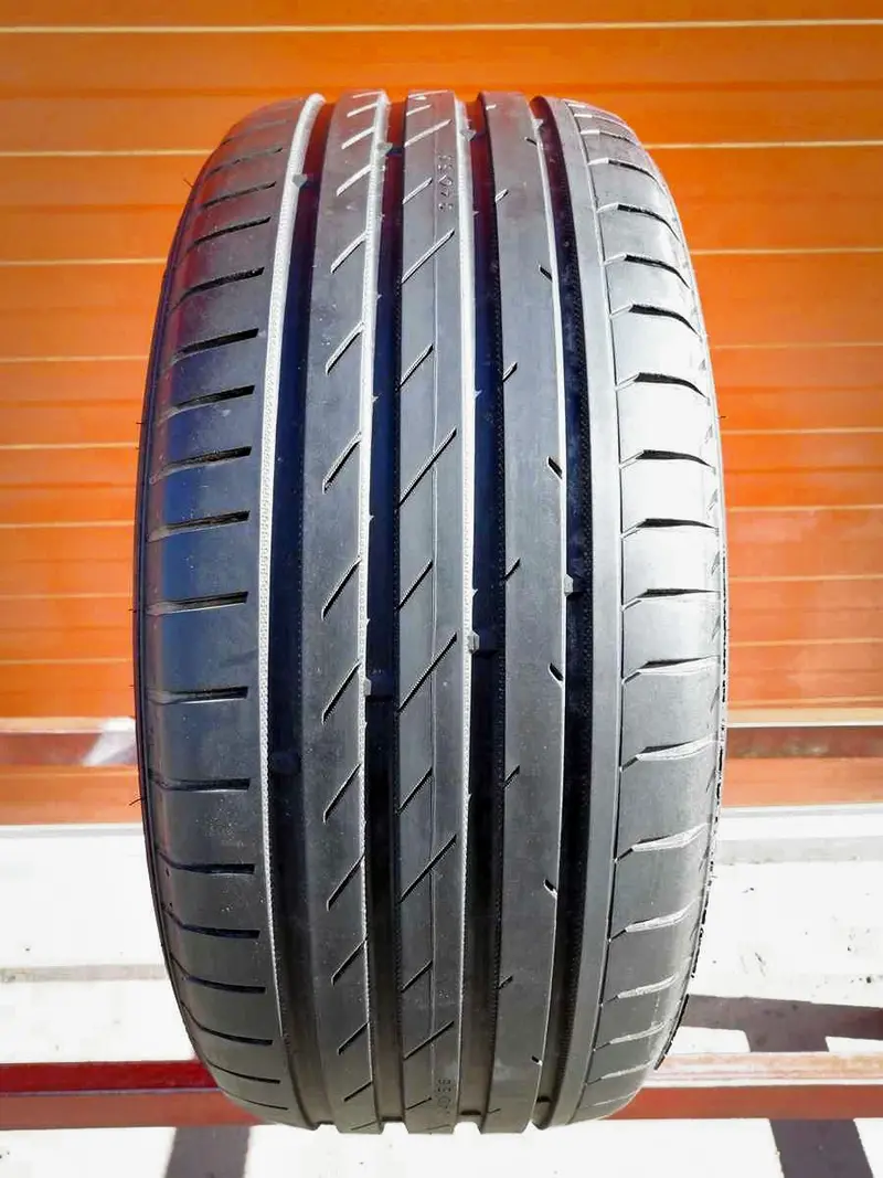 Б/у шина 225/45 R18 Nokian zLine