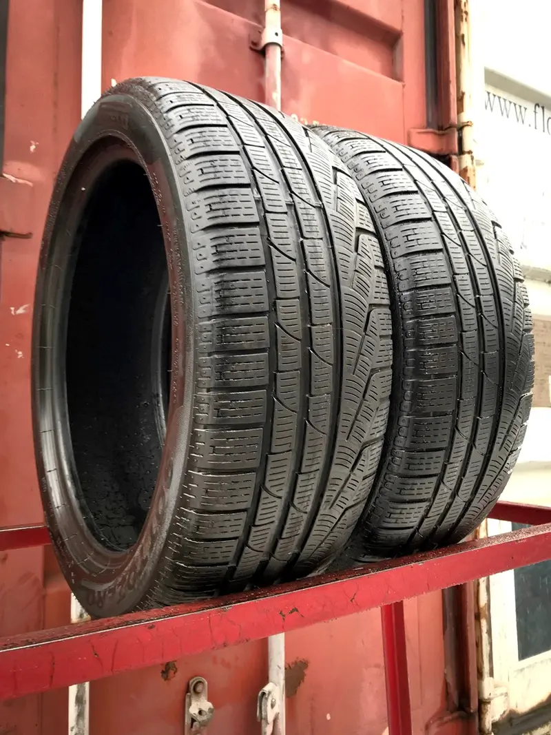 Пара б/у шин 225/45 R18 Pirelli Winter 240 Sottozero 2 RunFlat, фото 1