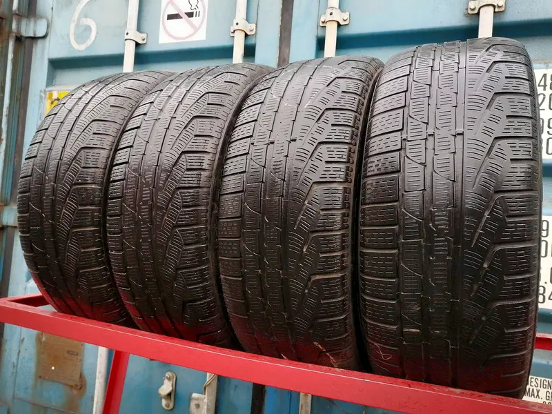 Комплект б/у шин 225/45 R18 Pirelli Winter 240 Sottozero 2 RunFlat, фото 1