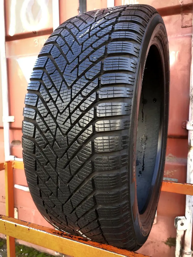 Б/у шина 225/45 R18 Pirelli Winter Cinturato 2