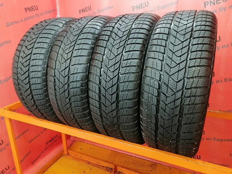 Комплект б/у шин 225/45 R18 Pirelli Winter Sottozero 3