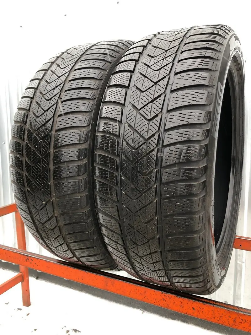 Пара б/у шин 225/45 R18 Pirelli Winter Sottozero 3