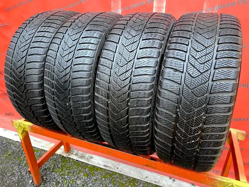 Комплект б/у шин 225/45 R18 Pirelli Winter Sottozero 3 RunFlat