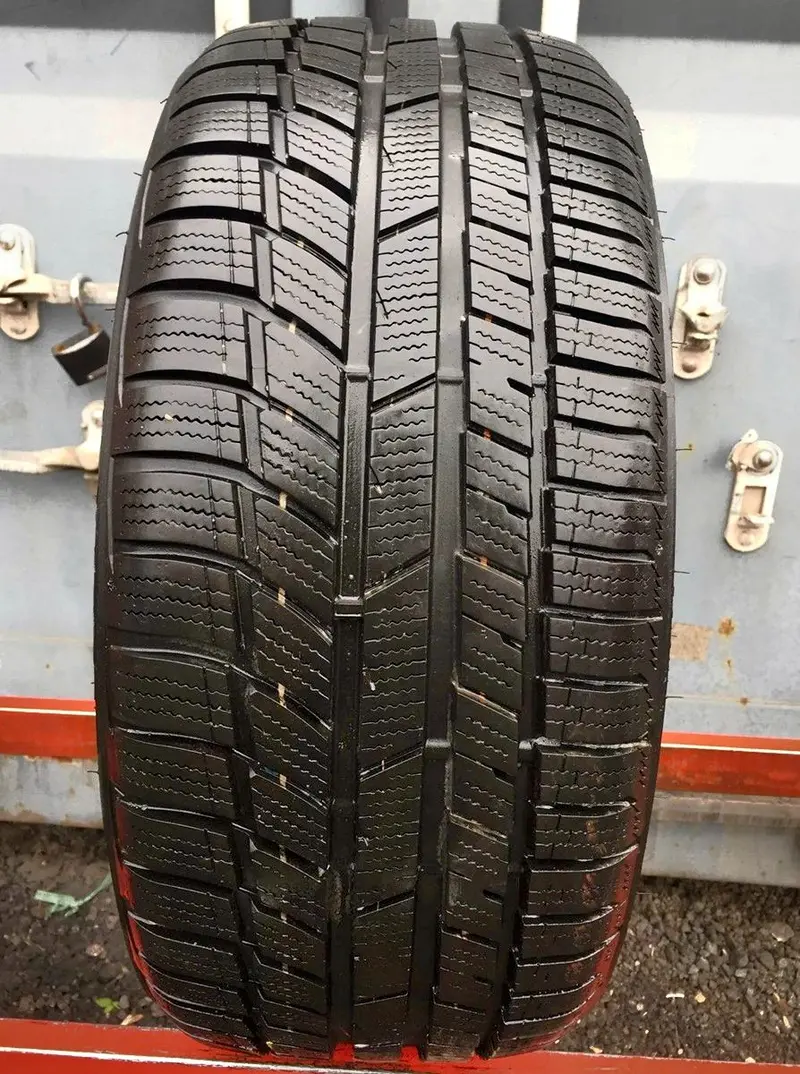 Б/у шина 225/45 R18 Toyo Snowprox S954