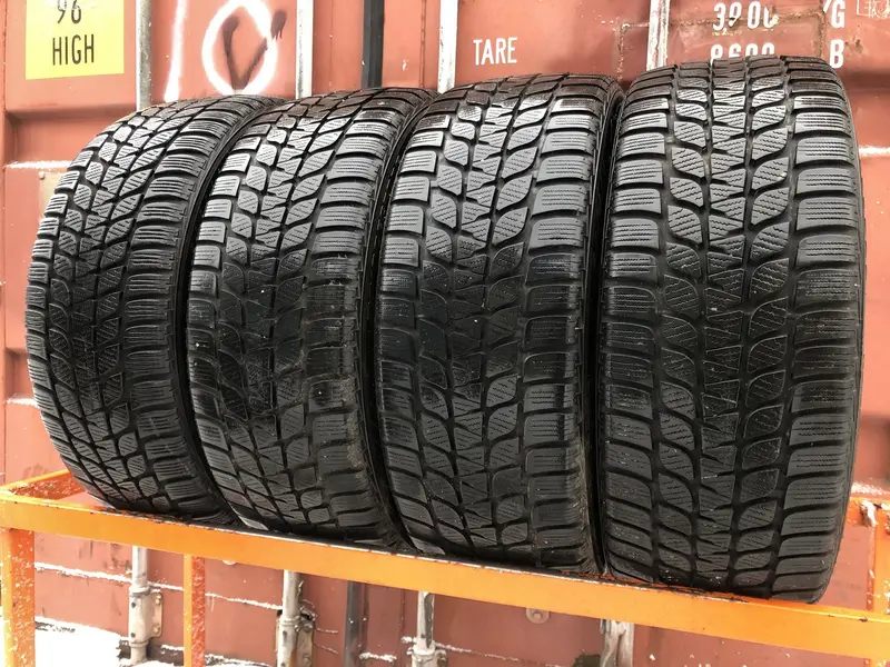 Комплект б/у шин 225/45 R19 Bridgestone Blizzak LM25