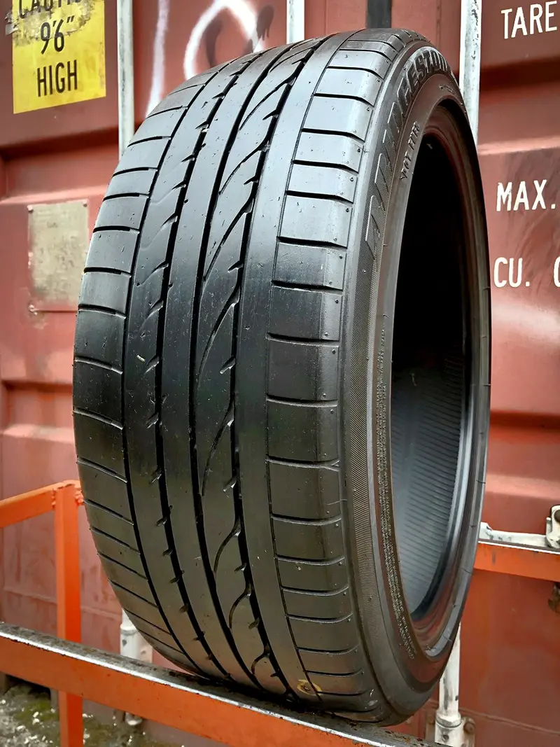 Б/у шина 225/45 R19 Bridgestone Potenza RE 050A, фото 1