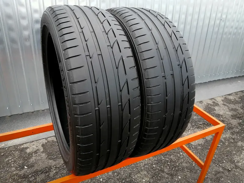 Пара б/у шин 225/45 R19 Bridgestone Potenza S001 RFT