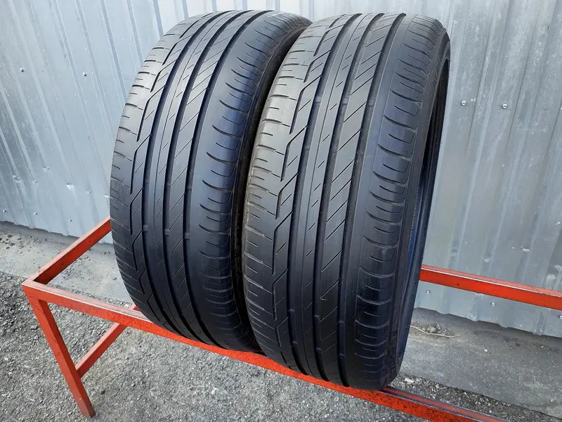 Пара б/у шин 225/45 R19 Bridgestone Turanza T001