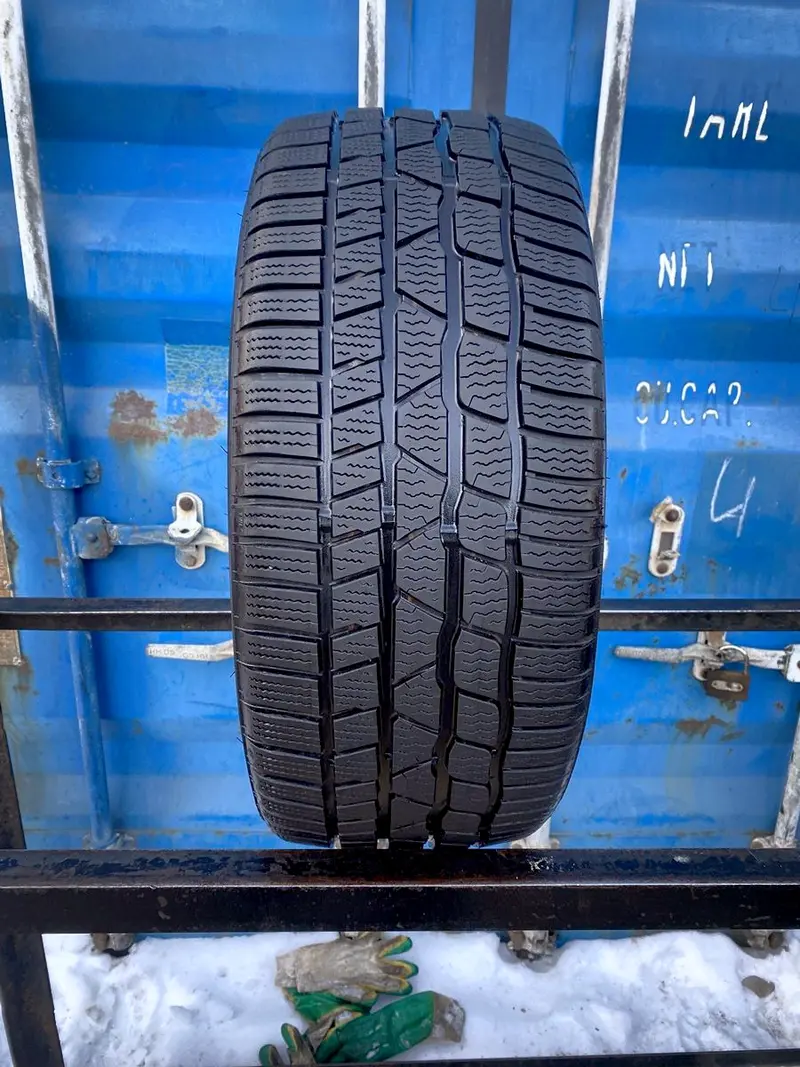 Б/у шина 225/45 R19 Continental ContiWinterContact TS 830 P