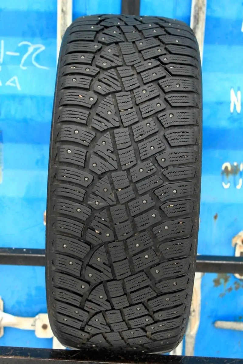 Б/у шина 225/45 R19 Continental IceContact 2