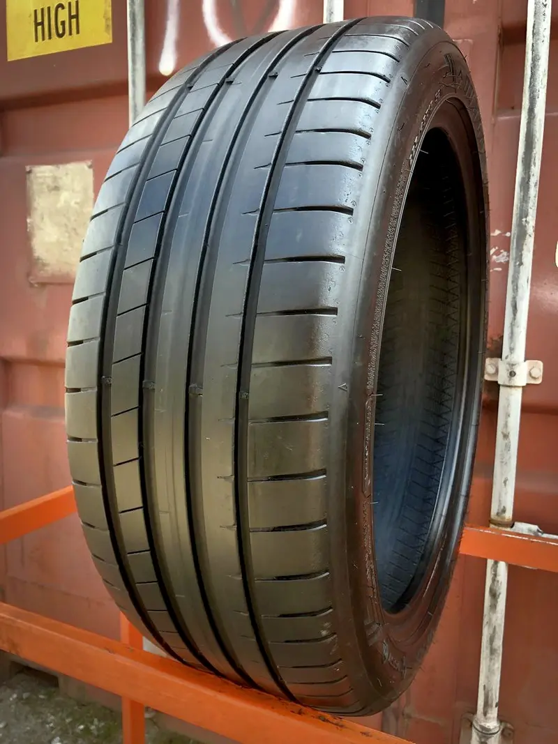 Б/у шина 225/45 R19 Dunlop SP Sport Maxx RT 2 Run Flat