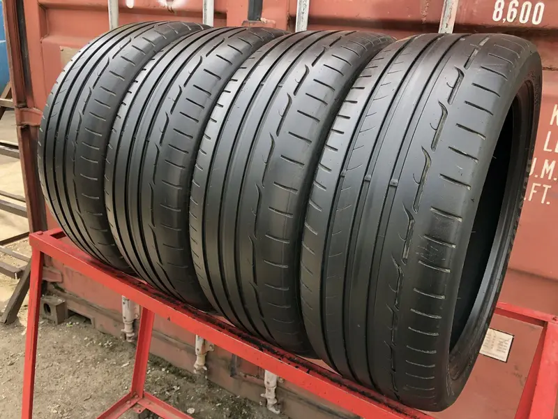 Комплект б/у шин 225/45 R19 Dunlop SP Sport Maxx RT