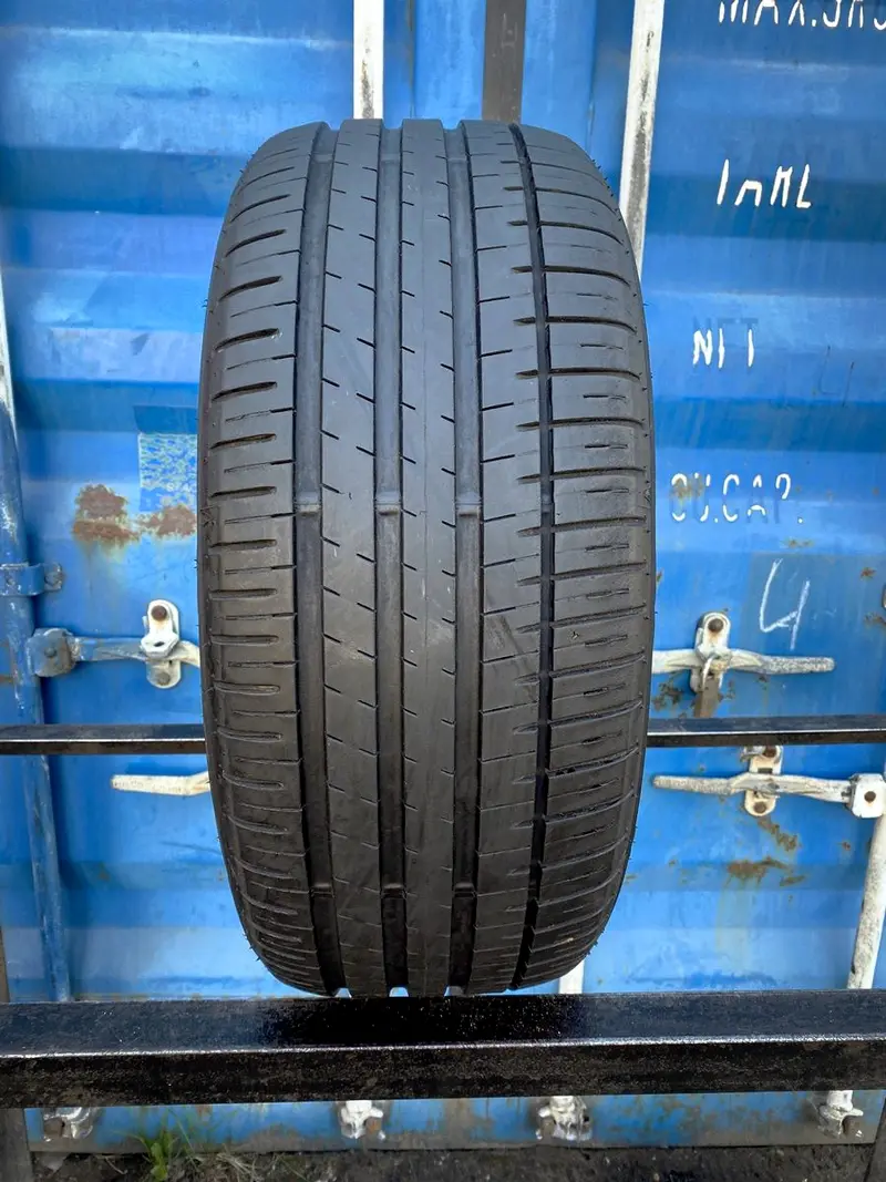 Б/у шина 225/45 R19 Falken Azenis FK-510, фото 1