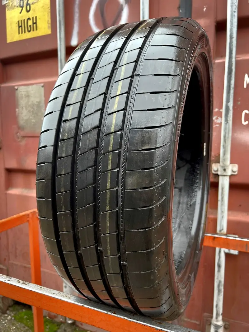Б/у шина 225/45 R19 Goodyear Eagle F1 Asymmetric 5