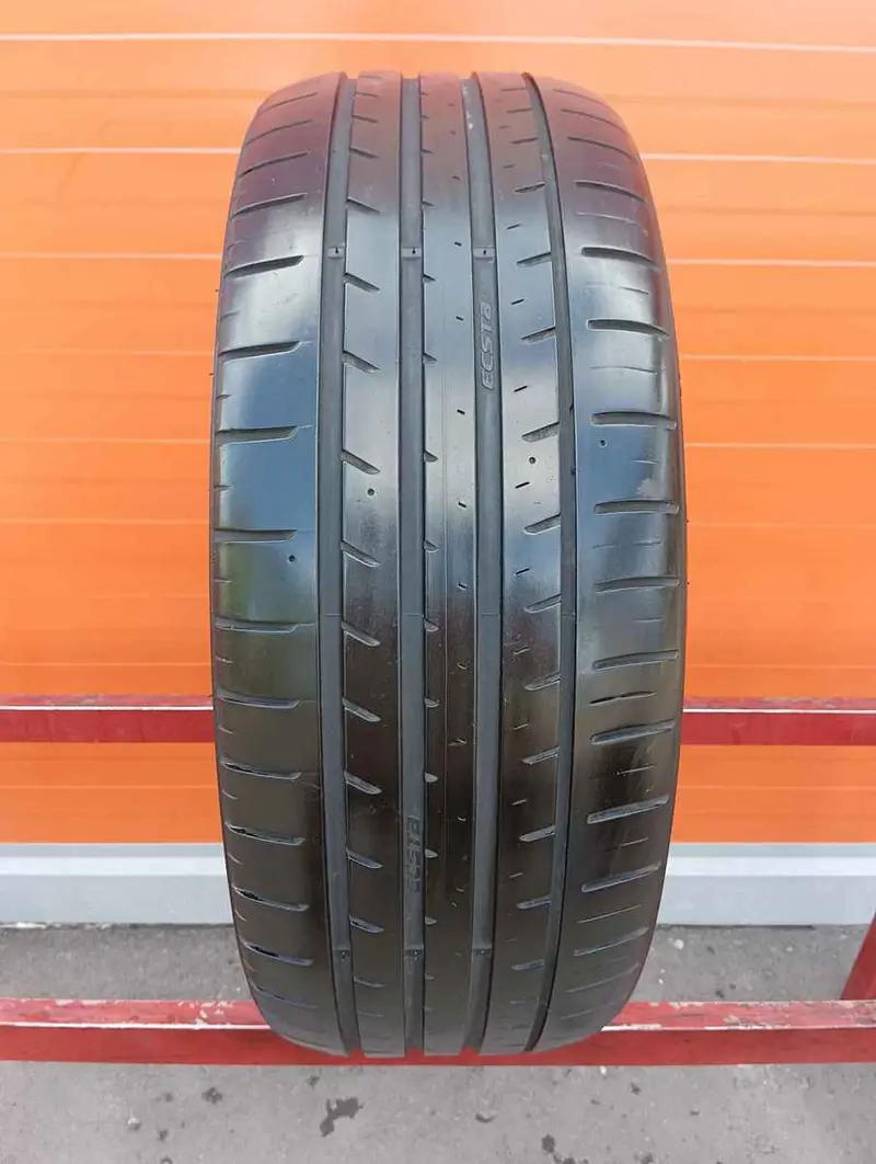 Пара б/у шин 225/45 R19 Kumho Ecsta Le Sport KU39