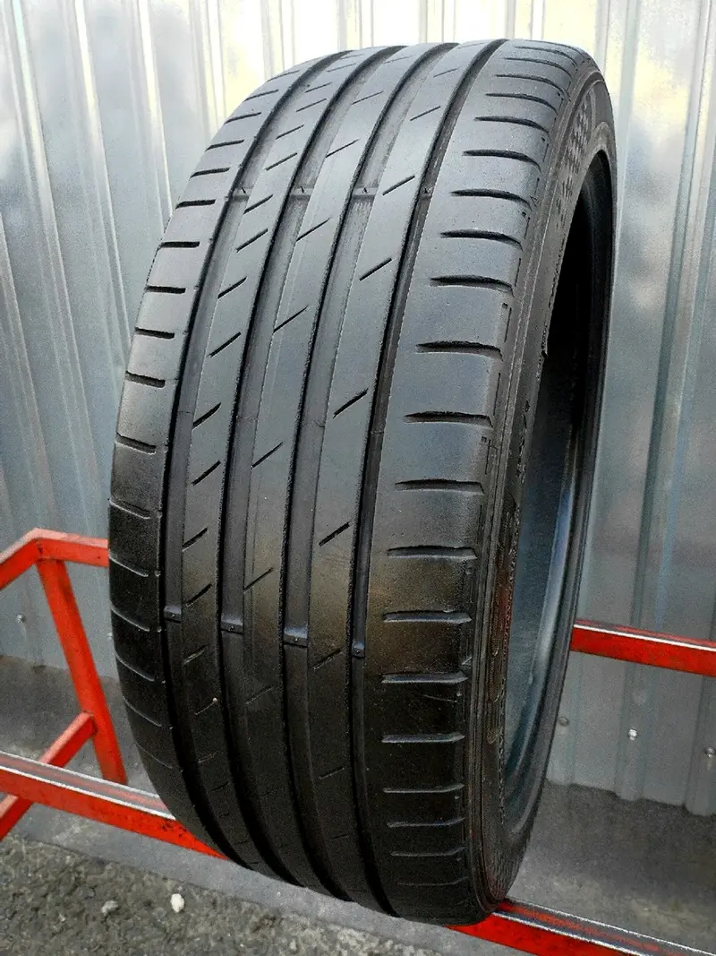 Б/у шина 225/45 R19 Kumho Ecsta PS71