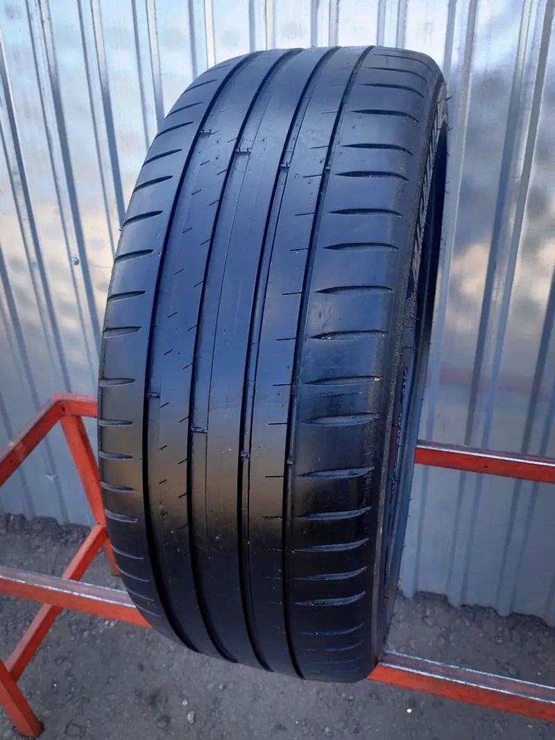 Б/у шина 225/45 R19 Michelin Pilot Sport 4, фото 1