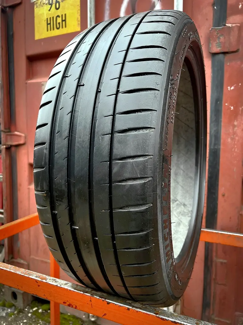Б/у шина 225/45 R19 Michelin Pilot Sport 4, фото 1