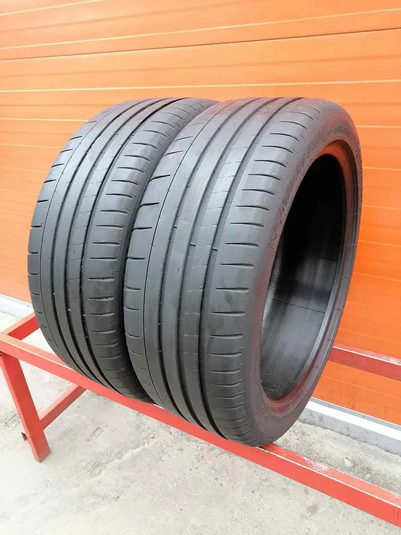 Пара б/у шин 225/45 R19 Michelin Pilot Super Sport