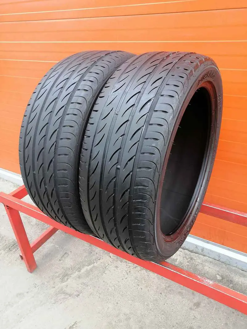 Пара б/у шин 225/45 R19 Pirelli P Zero Nero