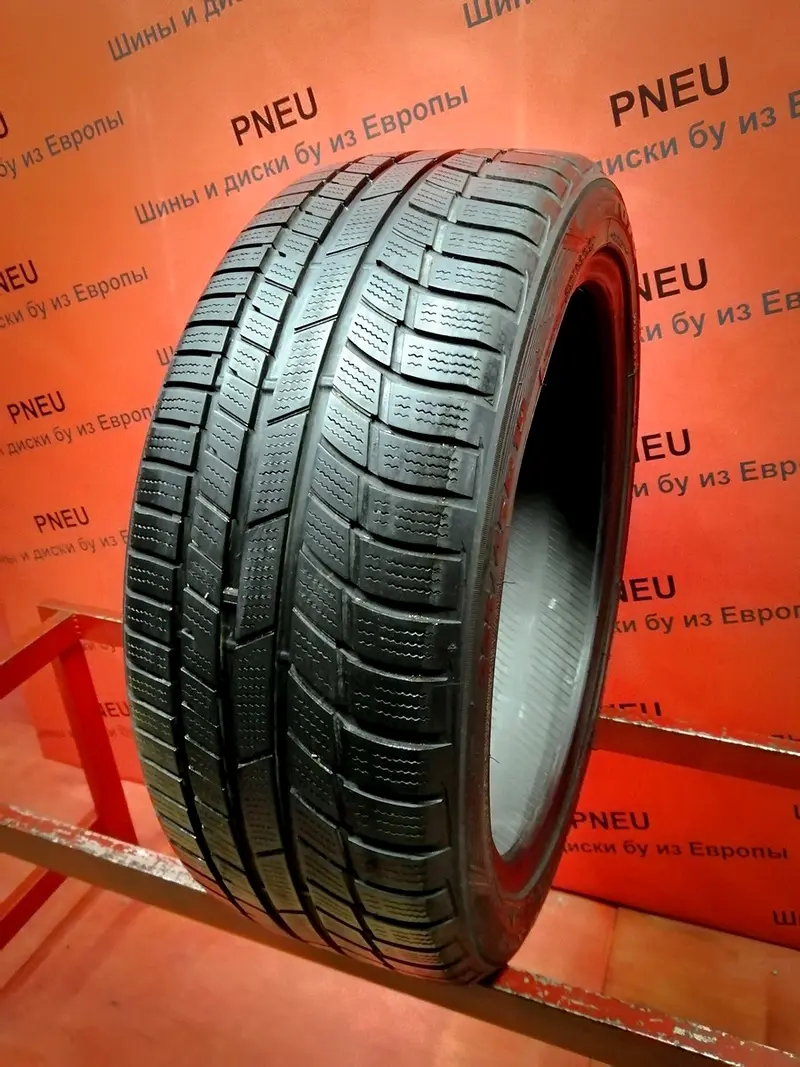 Б/у шина 225/45 R19 Toyo Snowprox S954