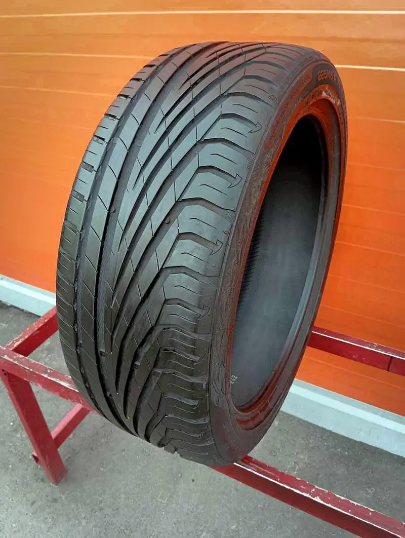 Б/у шина 225/45 R19 Uniroyal Rain Sport 3
