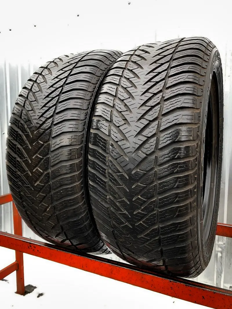 Пара б/у шин 225/50 R16 Goodyear Eagle Ultra Grip GW-3 RunFlat