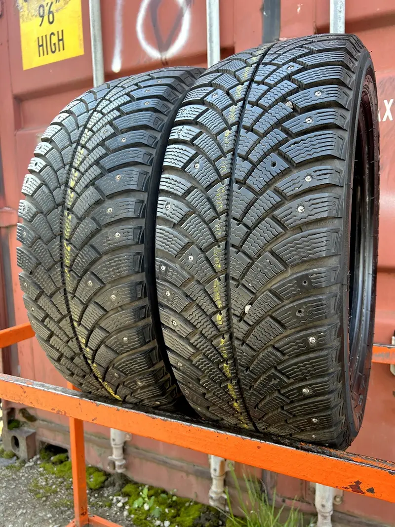 Пара б/у шин 225/50 R17 BFGoodrich G-Force Stud