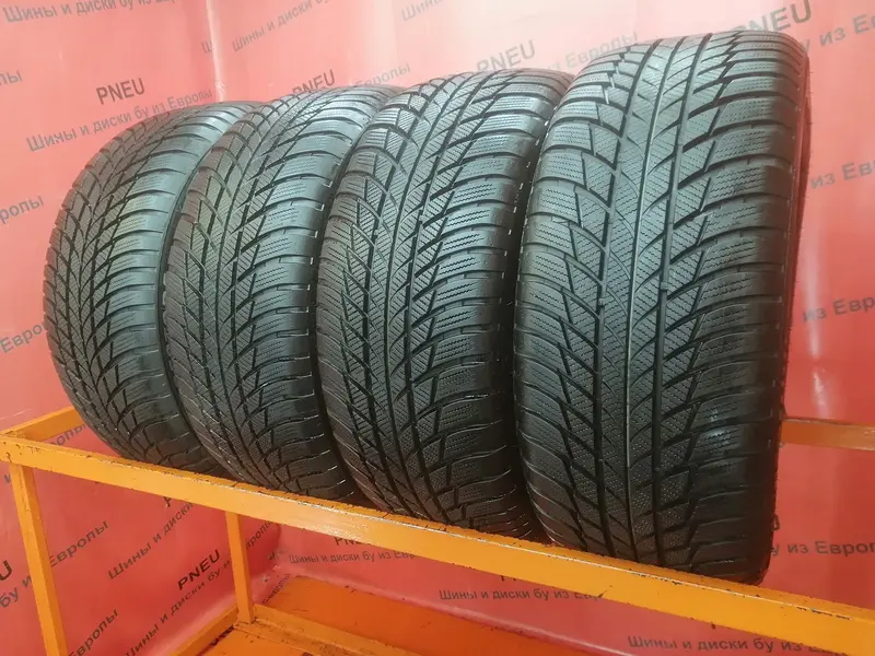 Комплект б/у шин 225/50 R17 Bridgestone Blizzak LM-001