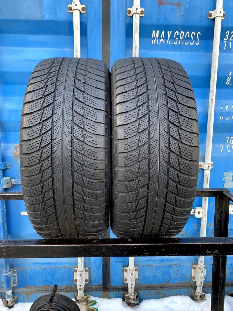 Пара б/у шин 225/50 R17 Bridgestone Blizzak LM-001 RunFlat