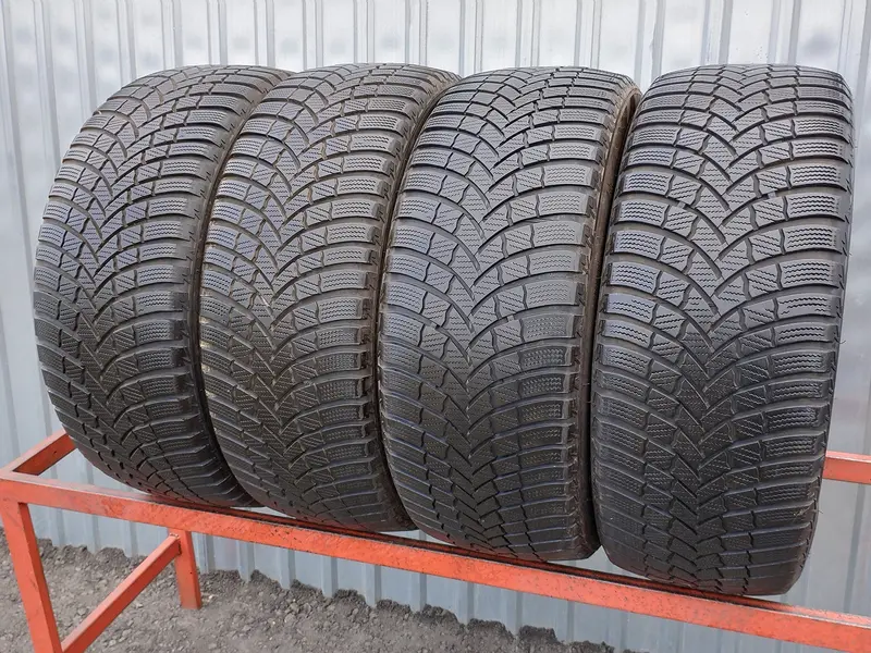 Комплект б/у шин 225/50 R17 Bridgestone Blizzak LM-001 evo, фото 1