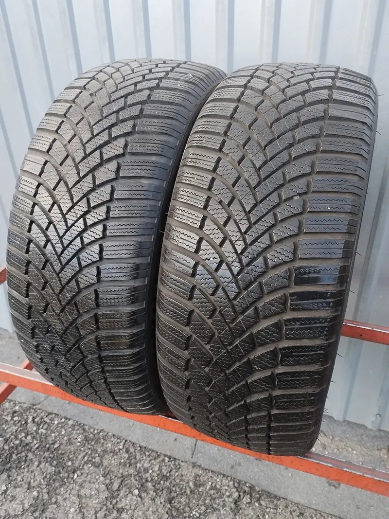 Пара б/у шин 225/50 R17 Bridgestone Blizzak LM-005
