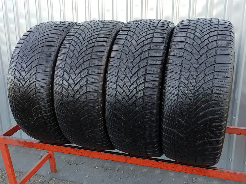 Комплект б/у шин 225/50 R17 Bridgestone Blizzak LM-005, фото 1