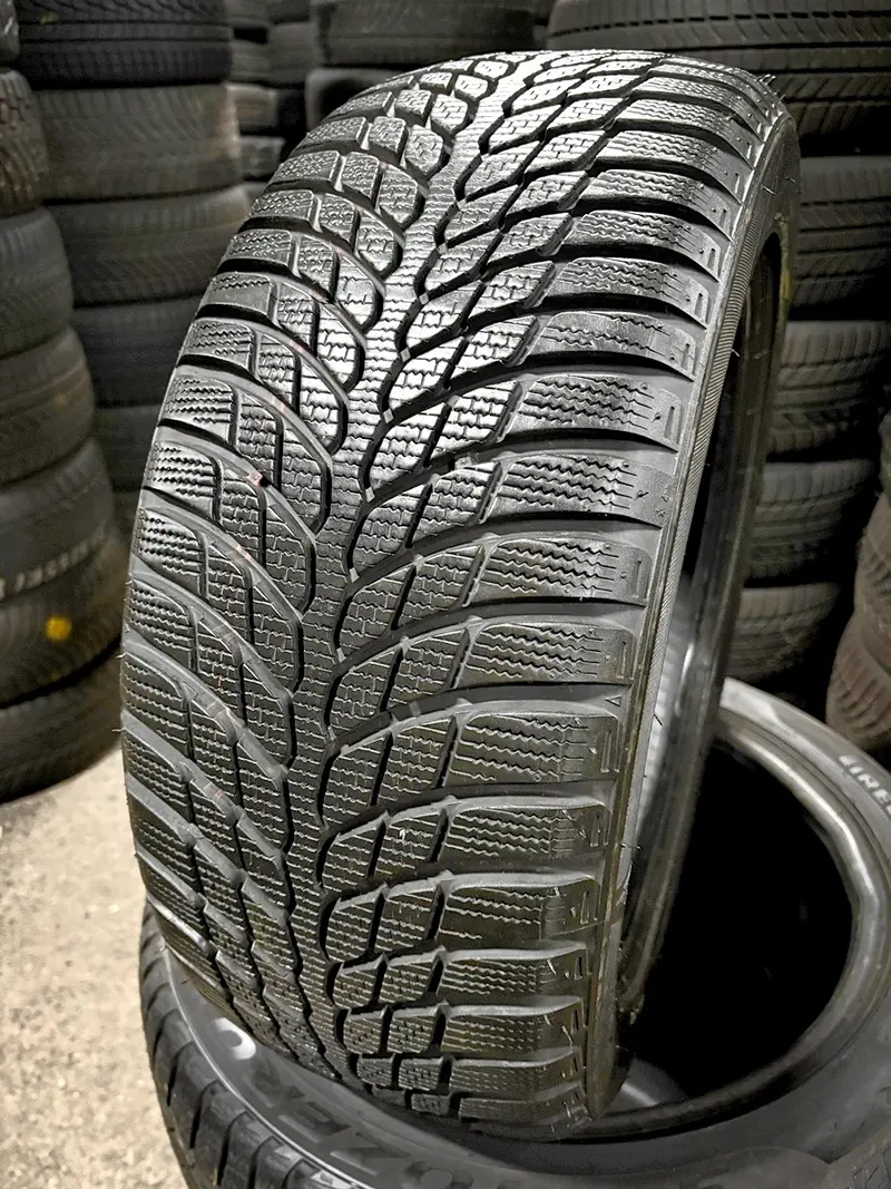 Б/у шина 225/50 R17 Bridgestone Blizzak LM-32S