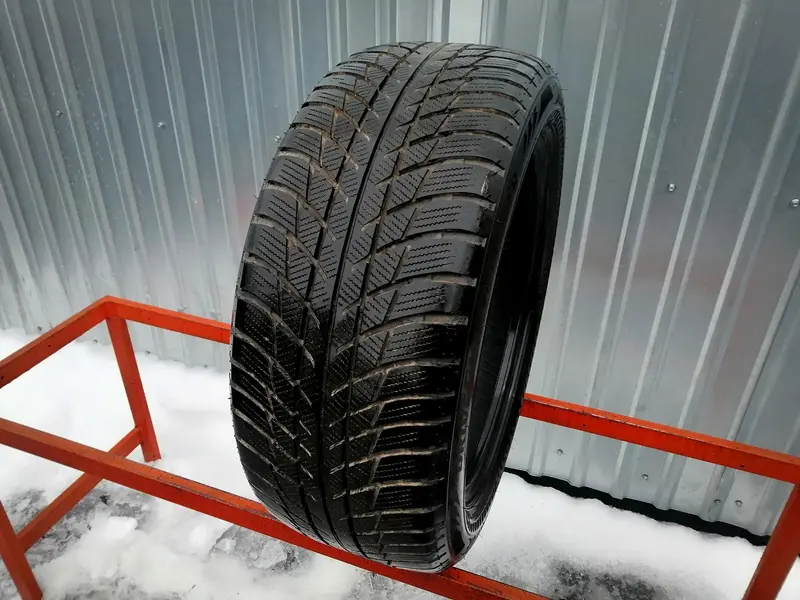 Б/у шина 225/50 R17 Bridgestone Drive Guard Winter RunFlat