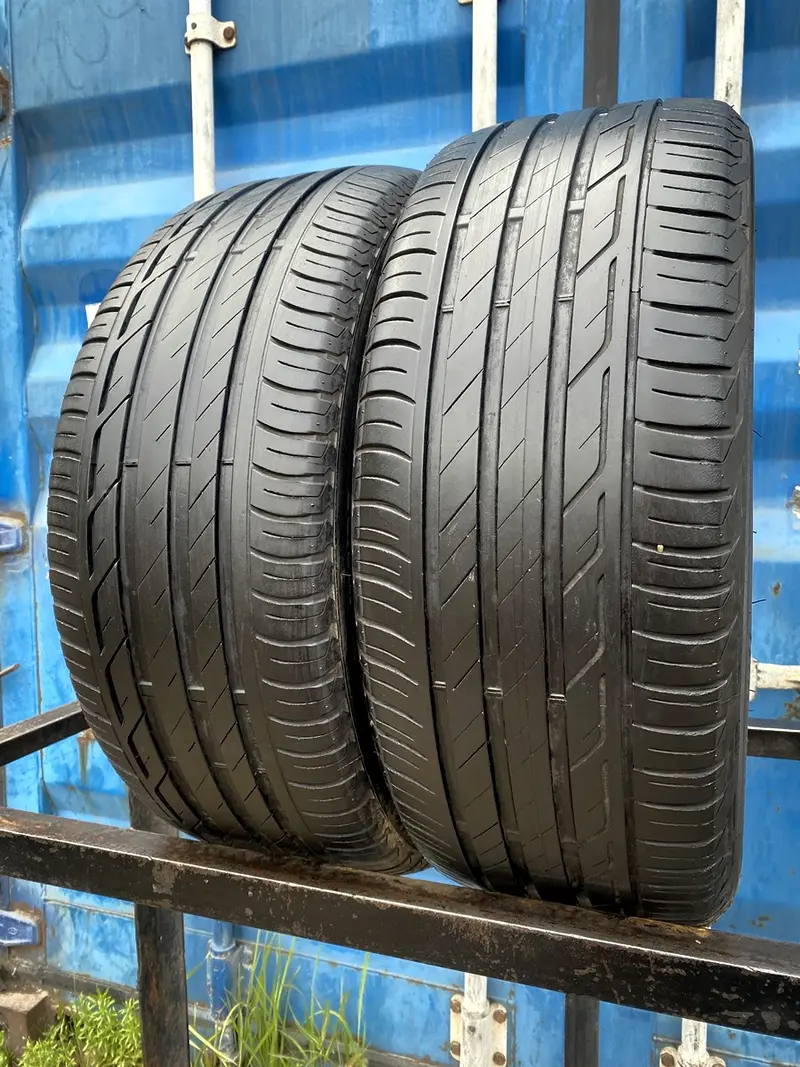 Пара б/у шин 225/50 R17 Bridgestone Turanza T001