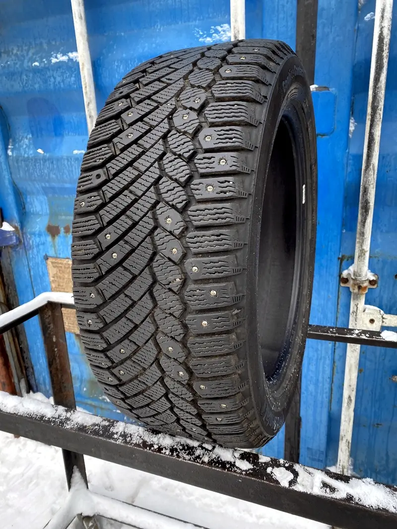 Б/у шина 225/50 R17 Continental ContiIceContact