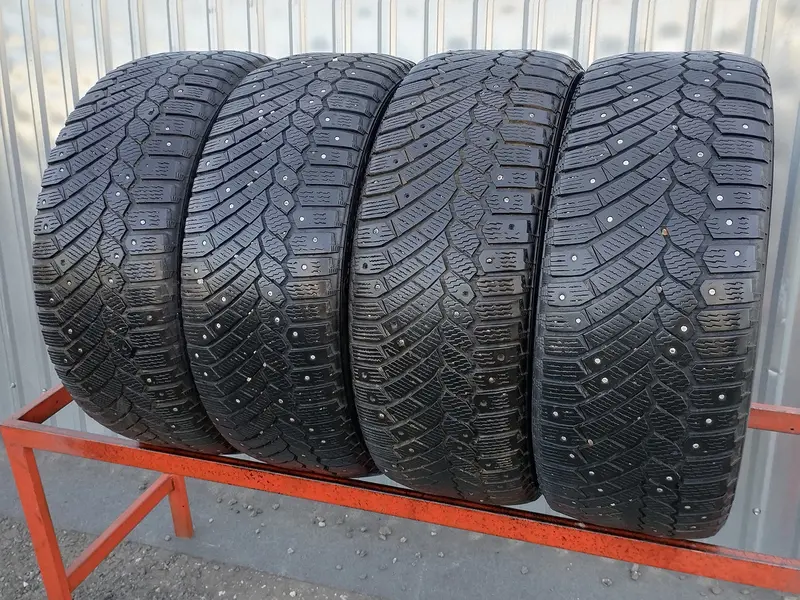 Комплект б/у шин 225/50 R17 Continental ContiIceContact