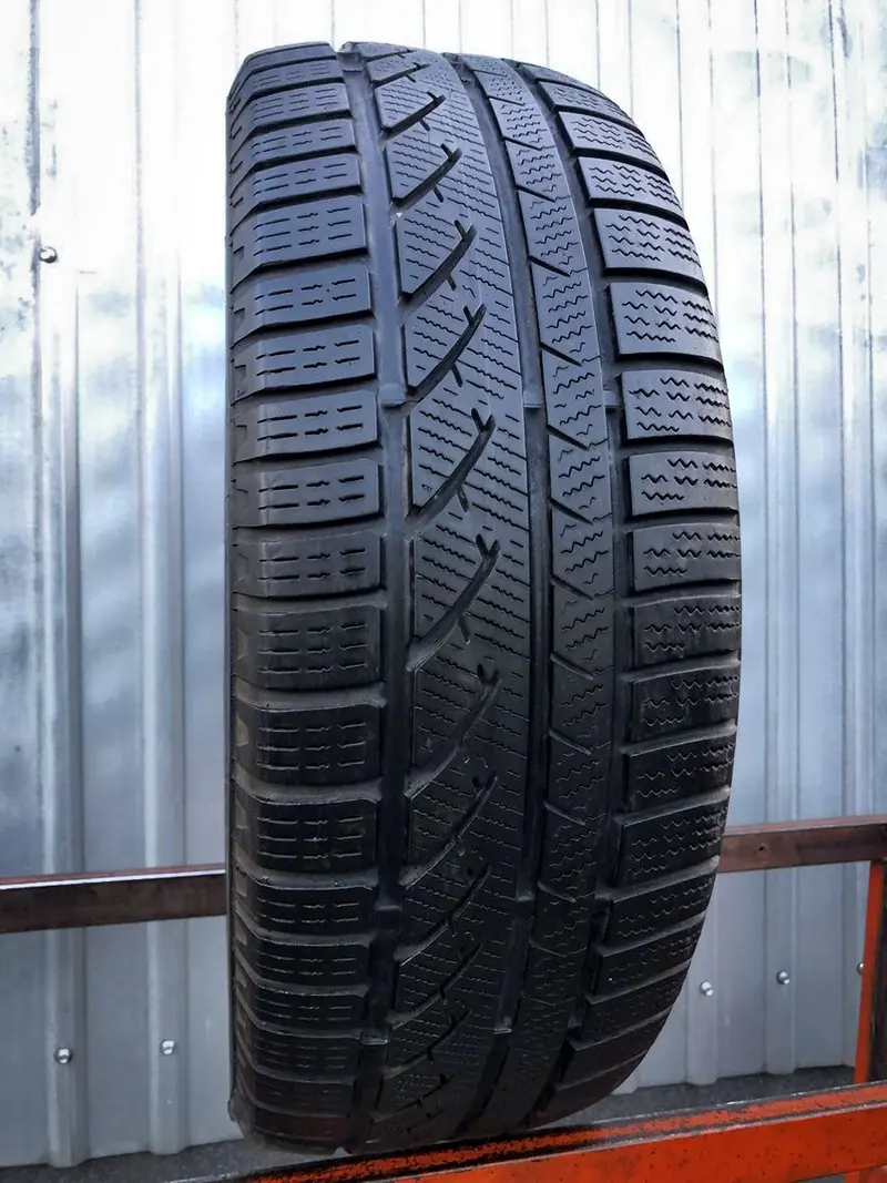Б/у шина 225/50 R17 Continental ContiWinterContact TS 810