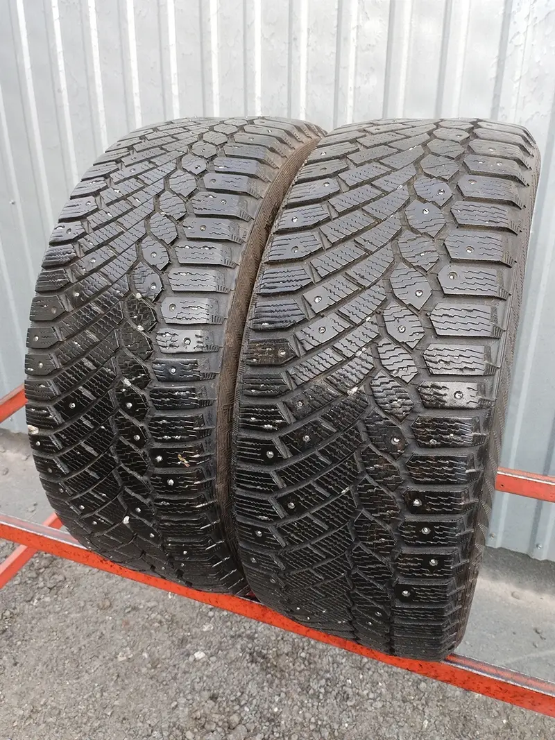 Пара б/у шин 225/50 R17 Gislaved Nord Frost 200