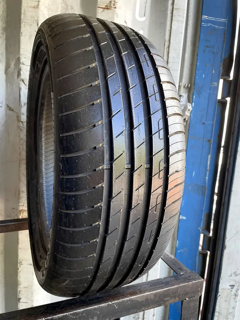 Б/у шина 225/50 R17 Goodyear EfficientGrip Performance MO Extended, фото 1