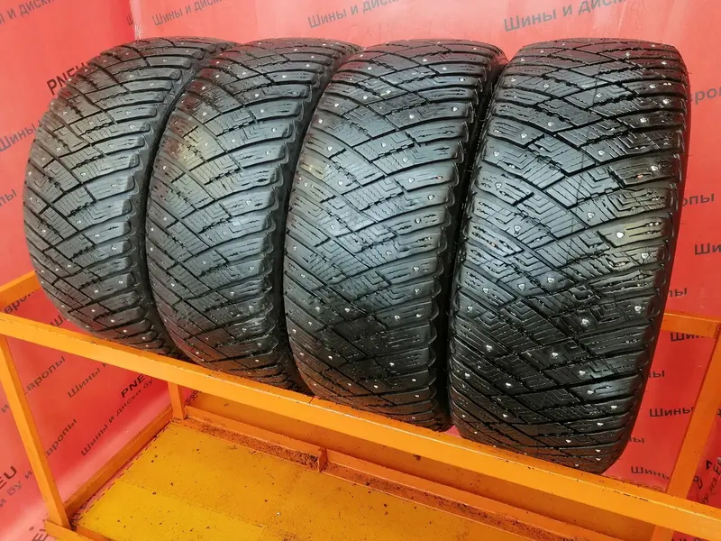 Комплект б/у шин 225/50 R17 Goodyear Ultra Grip Ice Arctic