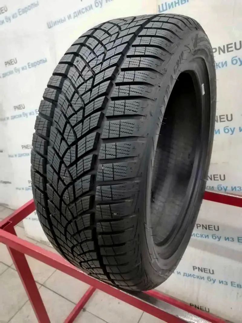 Б/у шина 225/50 R17 Goodyear Ultra Grip Perfomance GEN-1