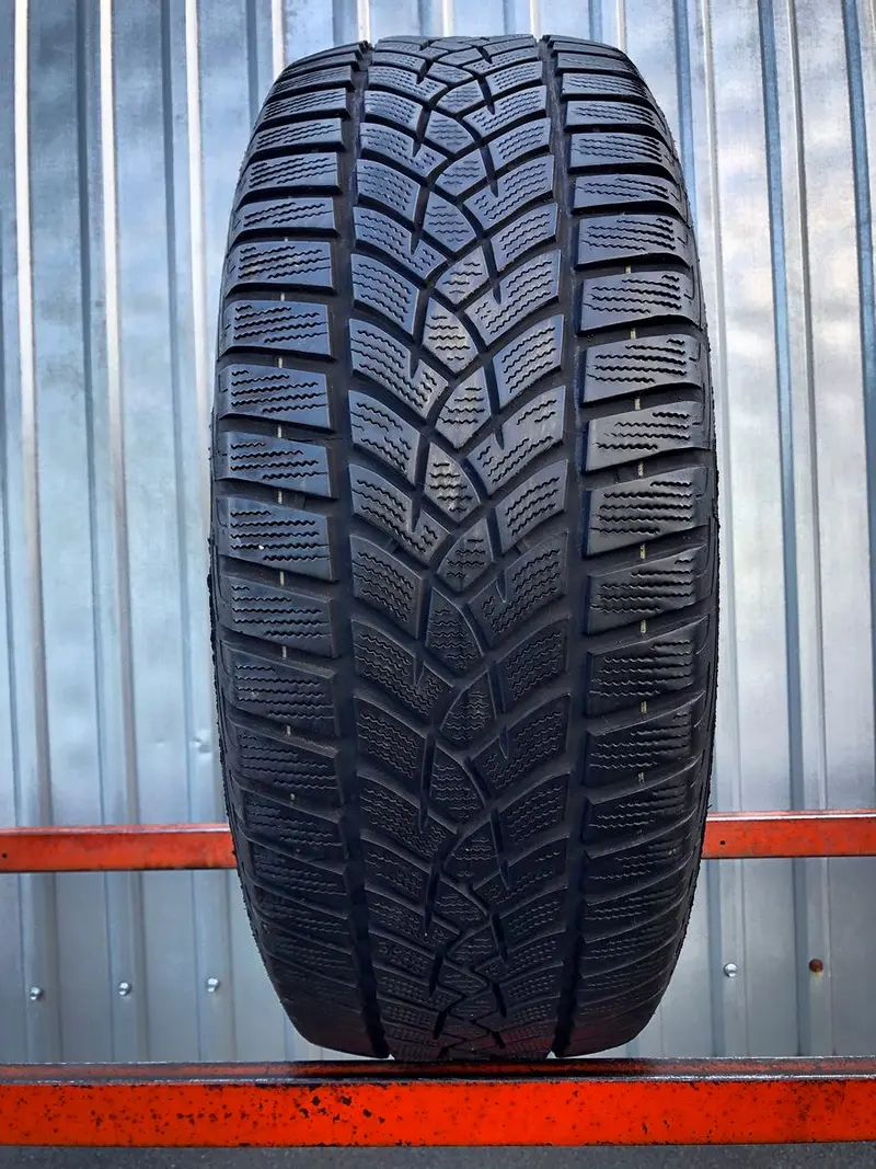 Б/у шина 225/50 R17 Goodyear Ultra Grip Performance +